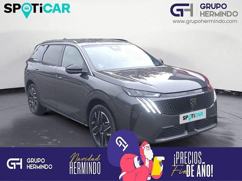 Usado Peugeot 5008 Allure 136 CV (100 kW) 2025 Gris / plata SUV