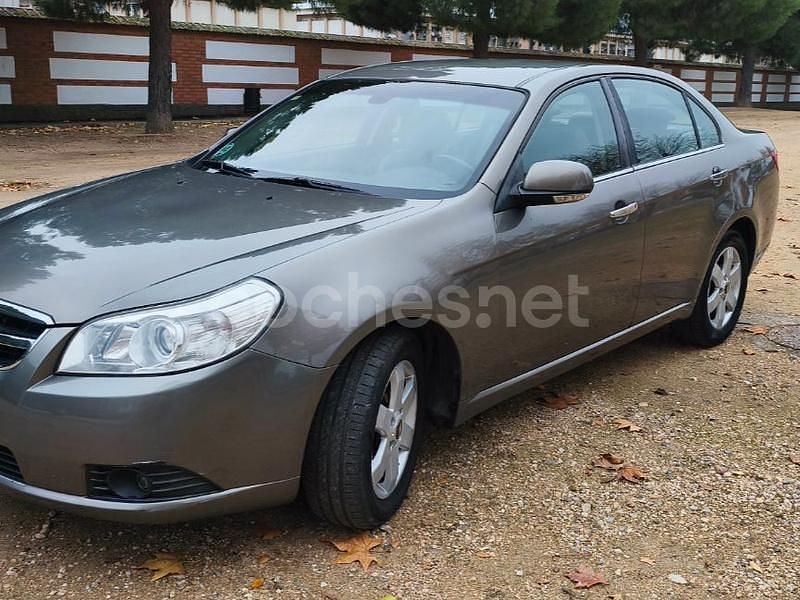 Usado Chevrolet Epica LT 150 CV (110 kW) 2009 Gris / plata Berlina