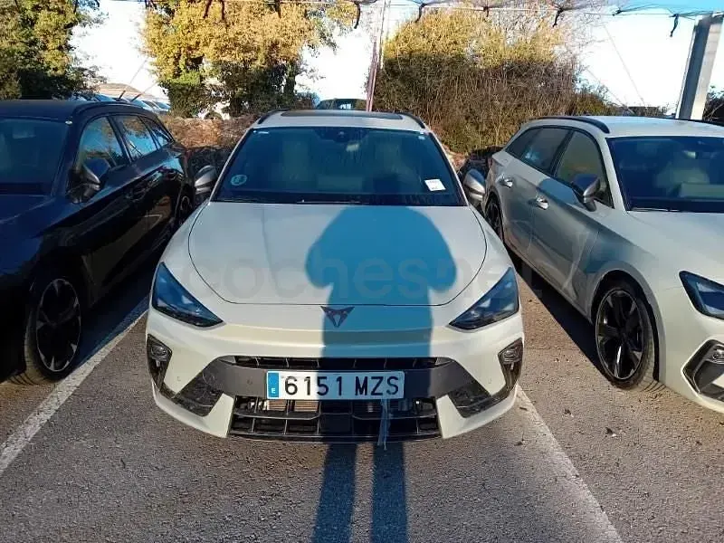 Usado Cupra Leon 150 CV (110 kW) 2025 Beige Familiar