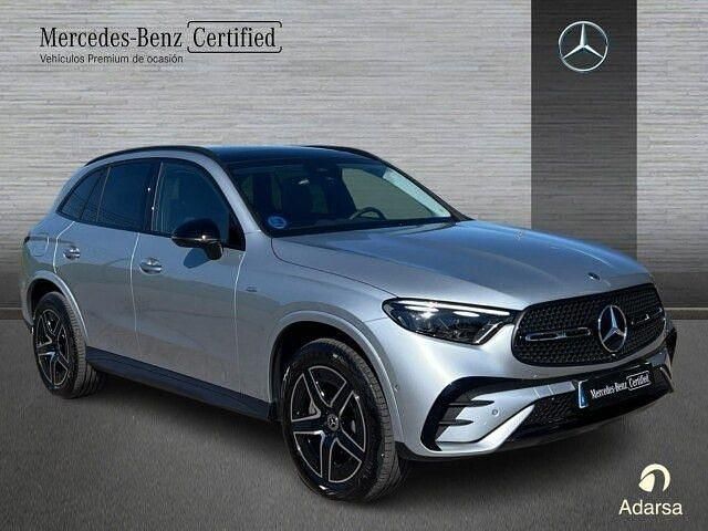 Usado Mercedes GLC300e AMG line 313 CV (230 kW) 2025 Plata hightech SUV