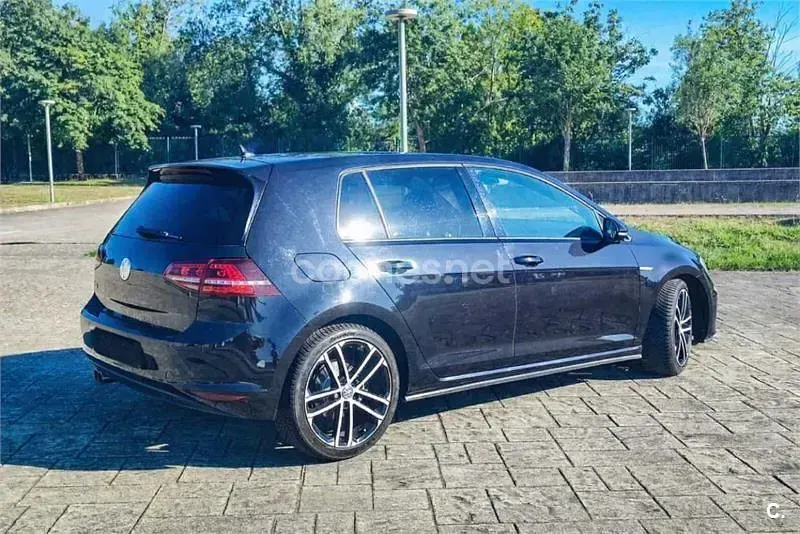 Usado VW Golf VII GTD 184 CV (135 kW) 2017 Negro Familiar