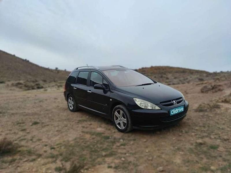 Usado Peugeot 307 136 CV (100 kW) 2004 Negro Familiar