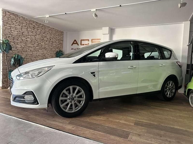 Usado Ford S-MAX Trend 150 CV (110 kW) 2021 Blanco Monovolumen
