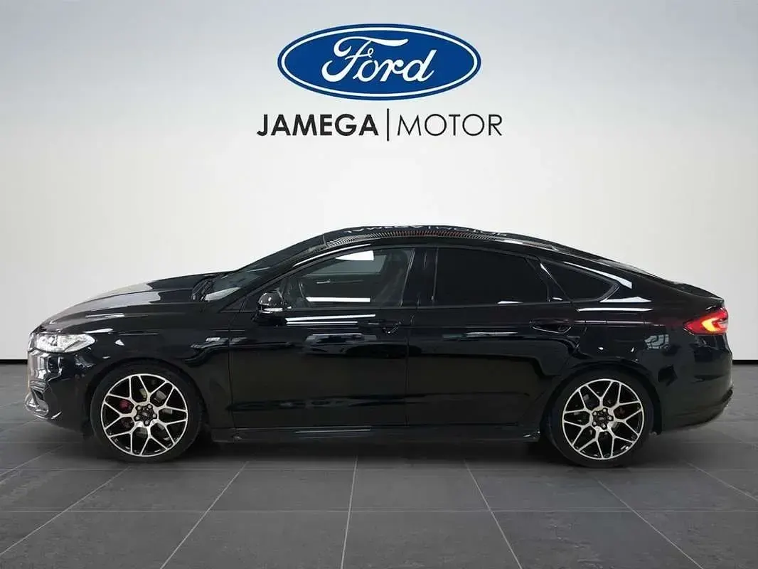 Usado Ford Mondeo ST-Line 193 CV (141 kW) 2020 Negro Familiar
