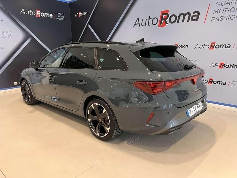 Usado Cupra Leon 150 CV (110 kW) 2025 Gris Familiar