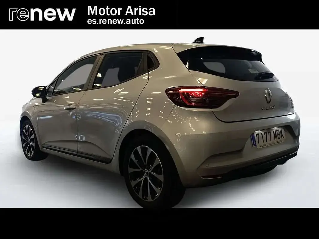 Usado Renault Clio Intens 140 CV (102 kW) 2022 Utilitario