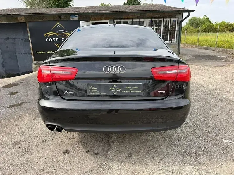 Usado Audi A6 177 CV (130 kW) 2012 Negro Berlina