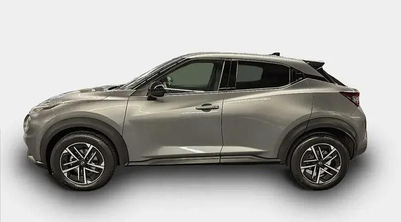 Usado Nissan Juke N-Connecta 114 CV (83 kW) 2025 Skline grey (metalizado) SUV