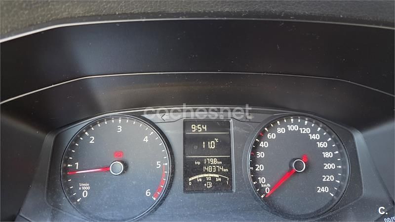 Usado VW Caravelle Trendline 102 CV (75 kW) 2016 Negro Monovolumen