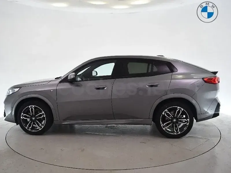 Nuevo BMW X2 Comfort Edition 163 CV (119 kW) 2026 Gris / plata SUV