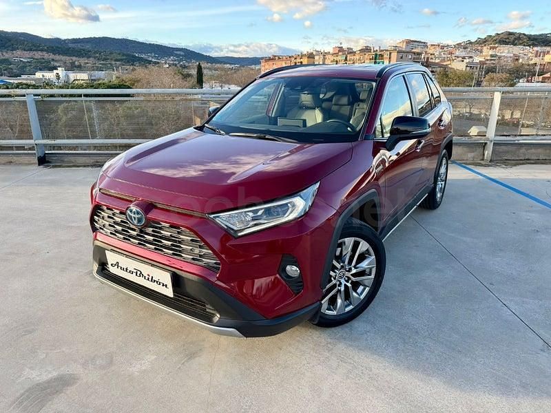 Usado Toyota RAV4 Hybrid Luxury 222 CV (163 kW) 2022 Granate SUV