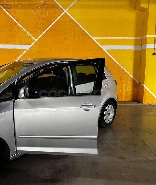 Usado VW Golf Plus Cross Highline 122 CV (89 kW) 2007 Gris / plata Monovolumen