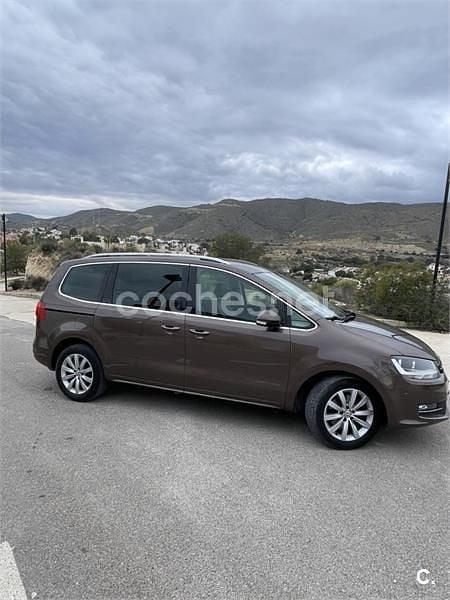 Usado VW Sharan Edition 140 CV (102 kW) 2011 Marrón Monovolumen