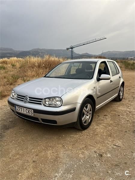 Usado VW Golf IV 102 CV (75 kW) 2003 Gris / plata Familiar