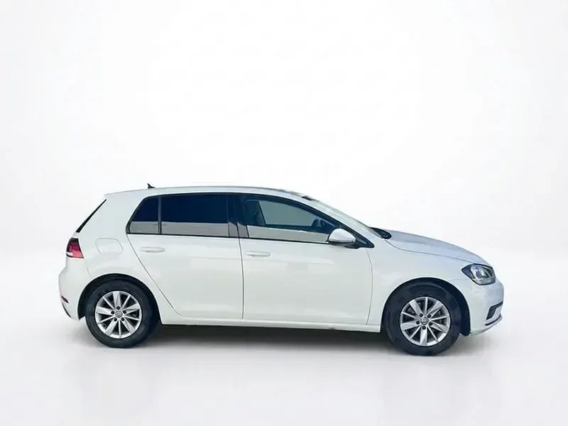 Usado VW Golf VII Advance 116 CV (85 kW) 2017 Blanco Berlina