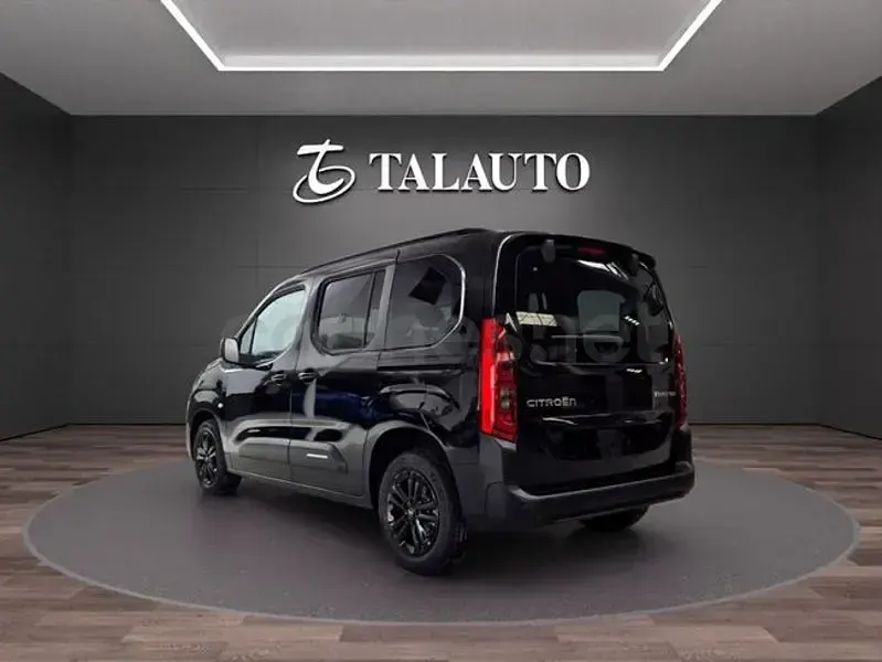 Nuevo Citroën Berlingo 100 CV (73 kW) 2026 Negro Monovolumen