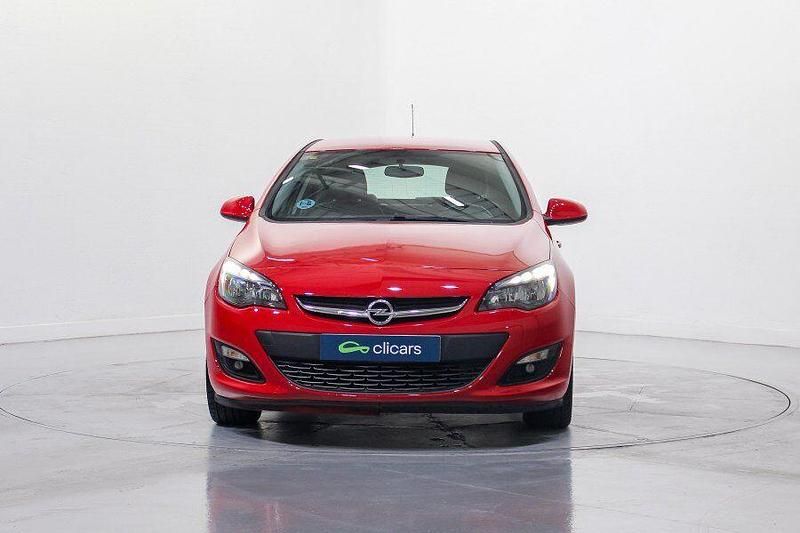 Usado Opel Astra Excellence 110 CV (80 kW) 2015 Rojo Berlina