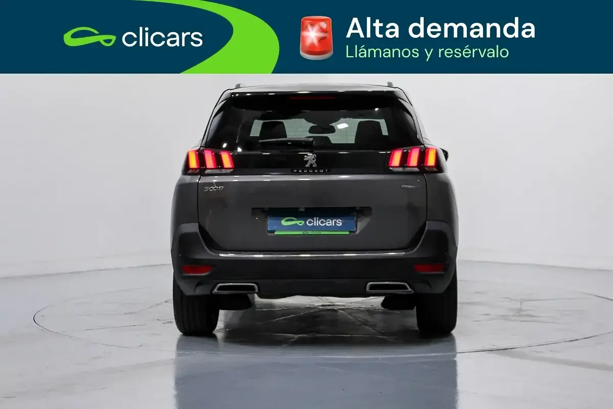 Usado Peugeot 5008 GT-line 130 CV (95 kW) 2017 Gris SUV