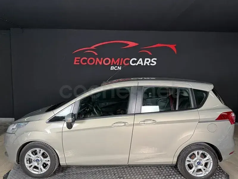 Usado Ford B-MAX Trend 95 CV (69 kW) 2014 Beige Monovolumen