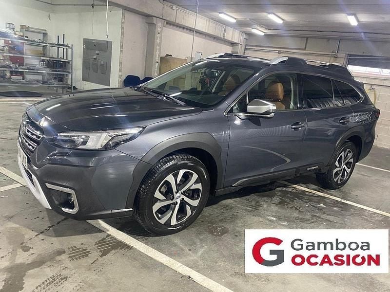 Usado Subaru Outback 169 CV (124 kW) 2022 Gris Familiar