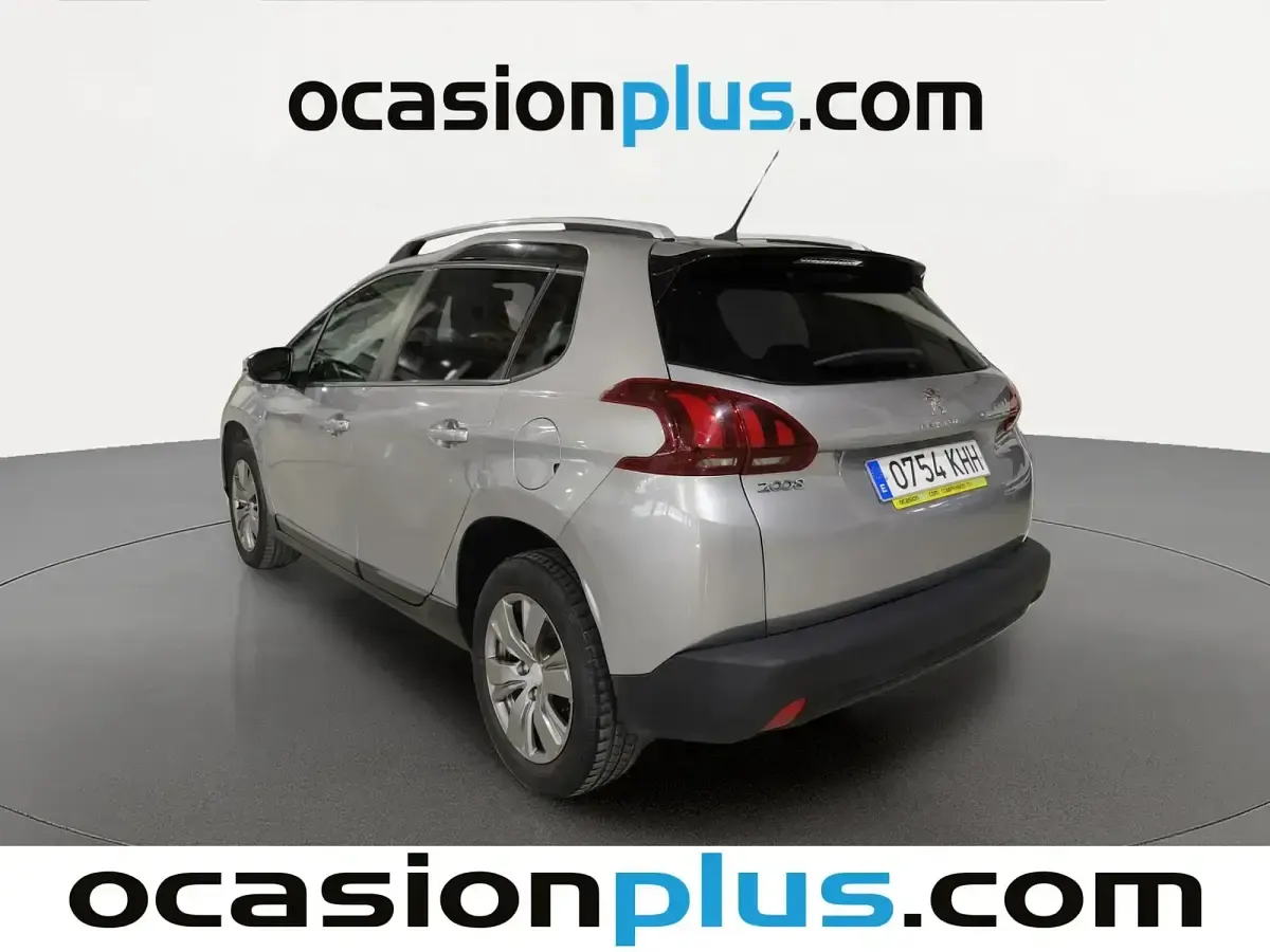 Usado Peugeot 2008 Style 82 CV (60 kW) 2018 Gris SUV