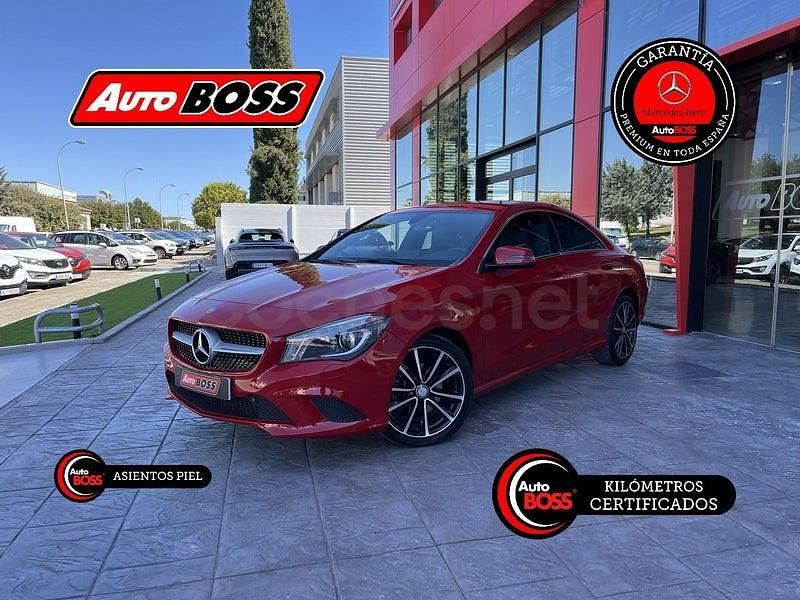 Usado Mercedes CLA200 Urban 136 CV (100 kW) 2015 Rojo Berlina