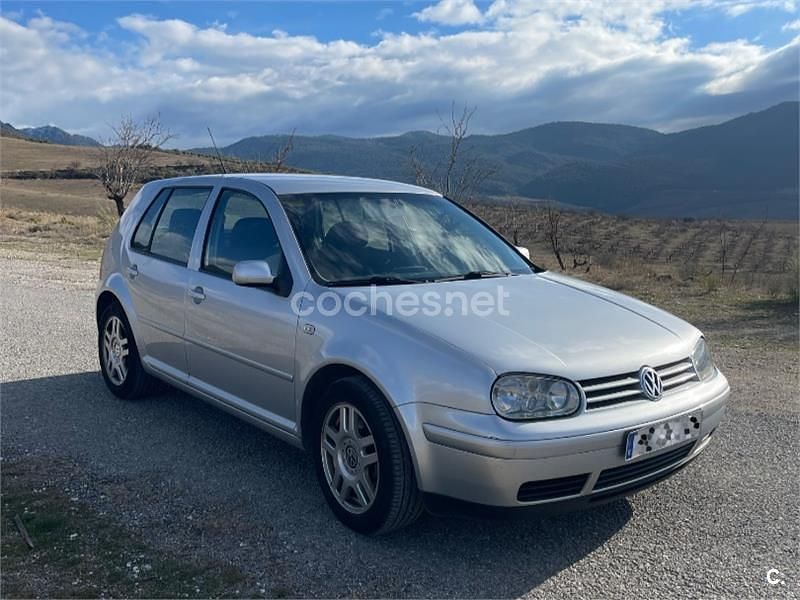 Gris / plata Usado 2002 VW Golf Berlina | 4000 € (Caro) - Imagen 1/4