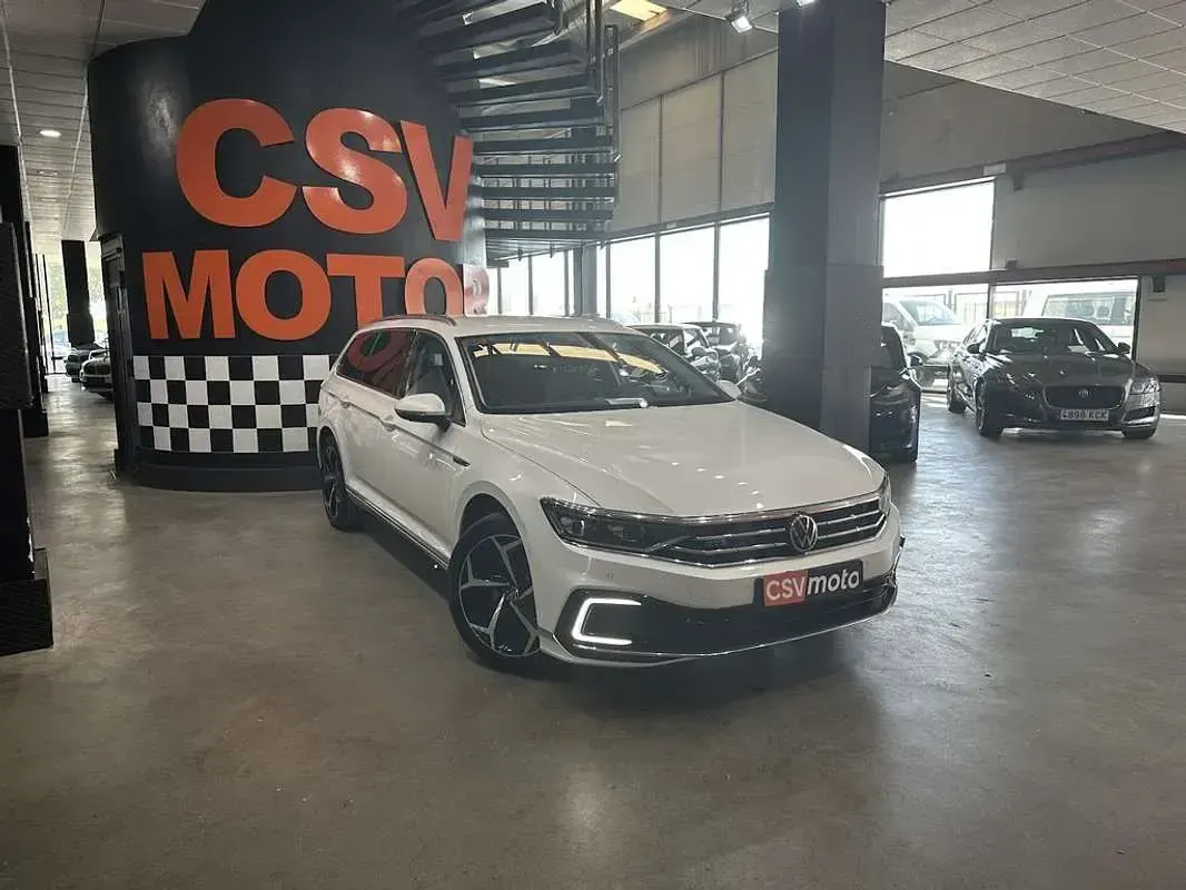 Używany VW Passat Executive 218 KM (160 kW) 2022 Kombi