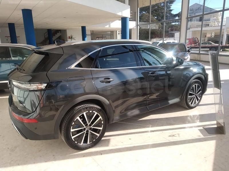 Usado DS Automobiles DS7 Crossback Rivoli 130 CV (95 kW) 2024 Gris / plata SUV