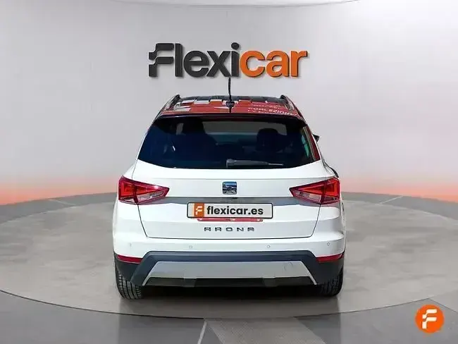 Usado Seat Arona XCELLENCE 115 CV (84 kW) 2018 Blanco SUV