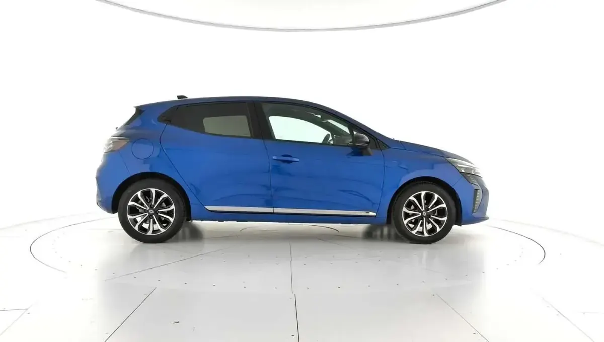 Usado Renault Clio Techno 101 CV (74 kW) 2025 Utilitario