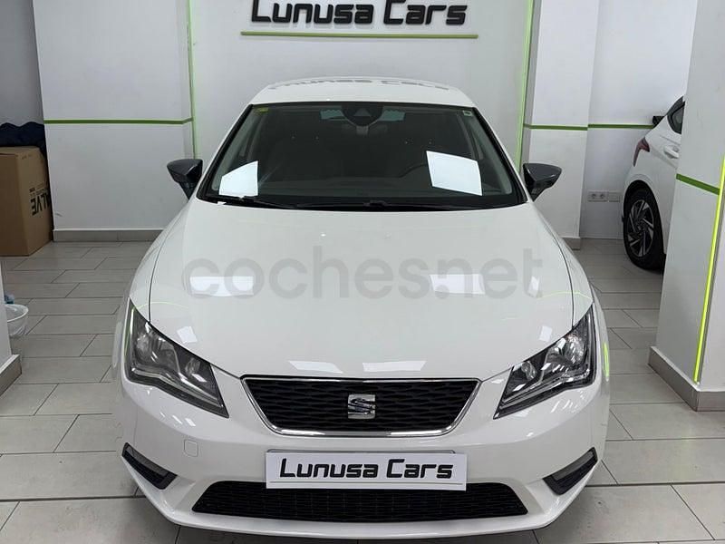 Usado Seat Leon CONNECT 110 CV (80 kW) 2016 Blanco Berlina
