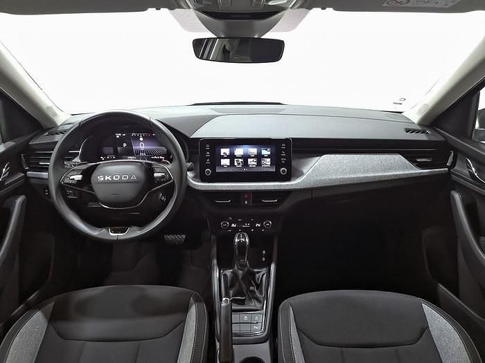 Usado Skoda Kamiq Selection 115 CV (84 kW) 2025 Gris SUV