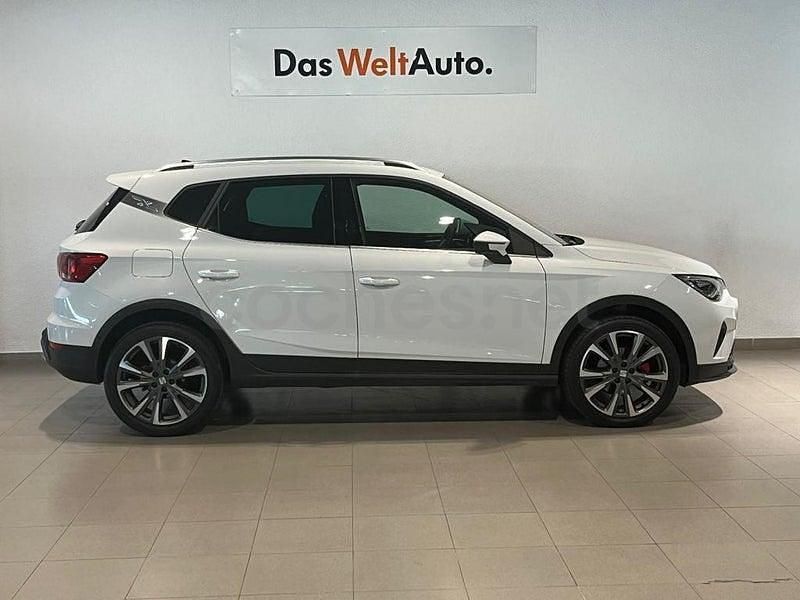 Usado Seat Arona FR 115 CV (84 kW) 2024 Blanco SUV
