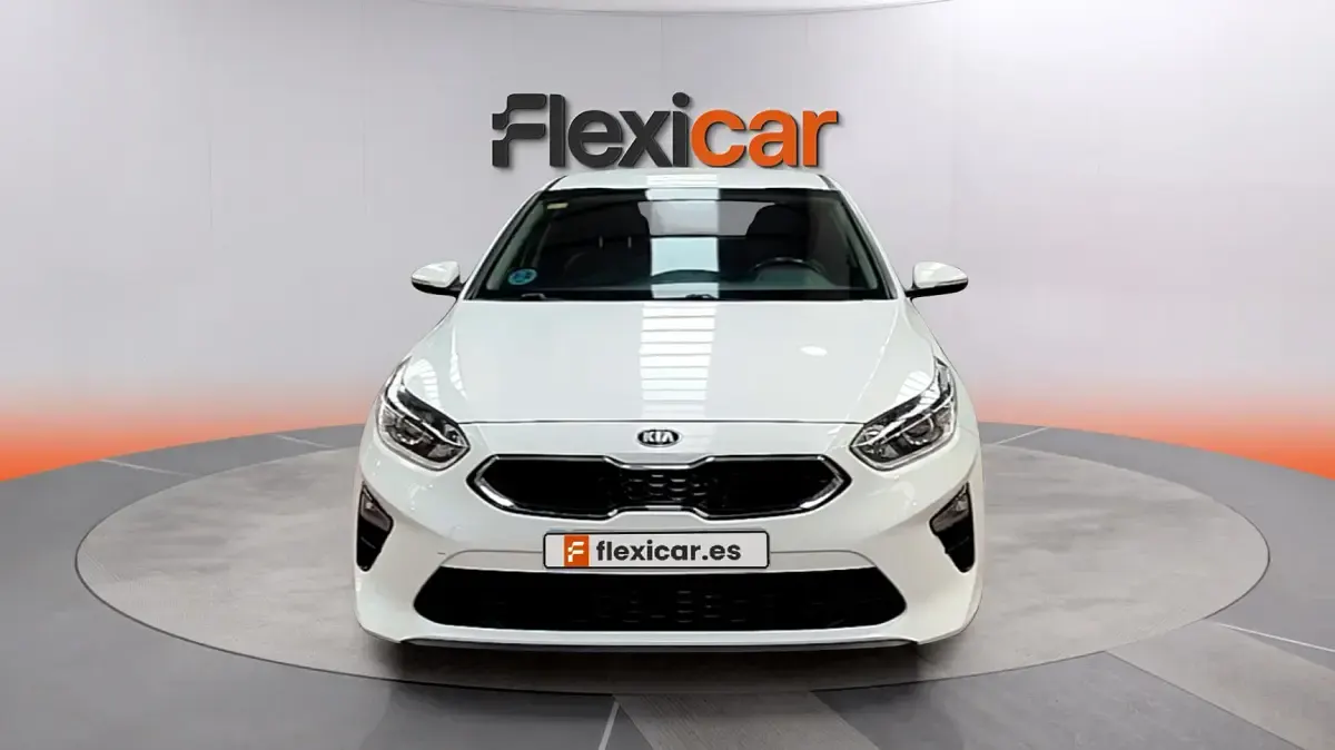 Usado Kia Ceed 115 CV (84 kW) 2018 Blanco Utilitario
