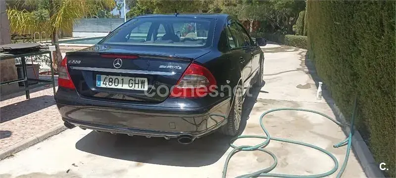 Usado Mercedes E220 170 CV (125 kW) 2008 Negro Berlina