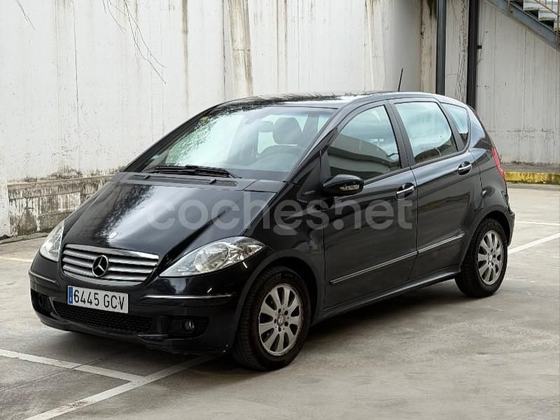 Usado Mercedes A180 Elegance 109 CV (80 kW) 2008 Negro Monovolumen