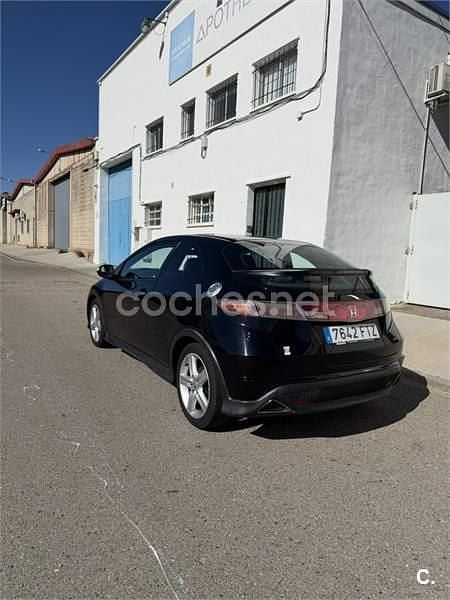 Usado Honda Civic Type S 140 CV (102 kW) 2007 Negro Berlina