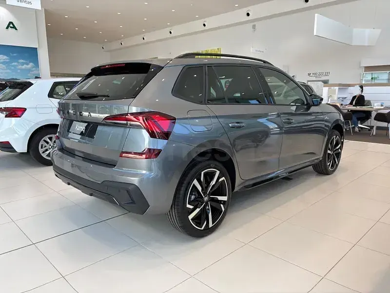 Nuevo Skoda Kamiq Monte Carlo 150 CV (110 kW) 2026 Gris / plata SUV