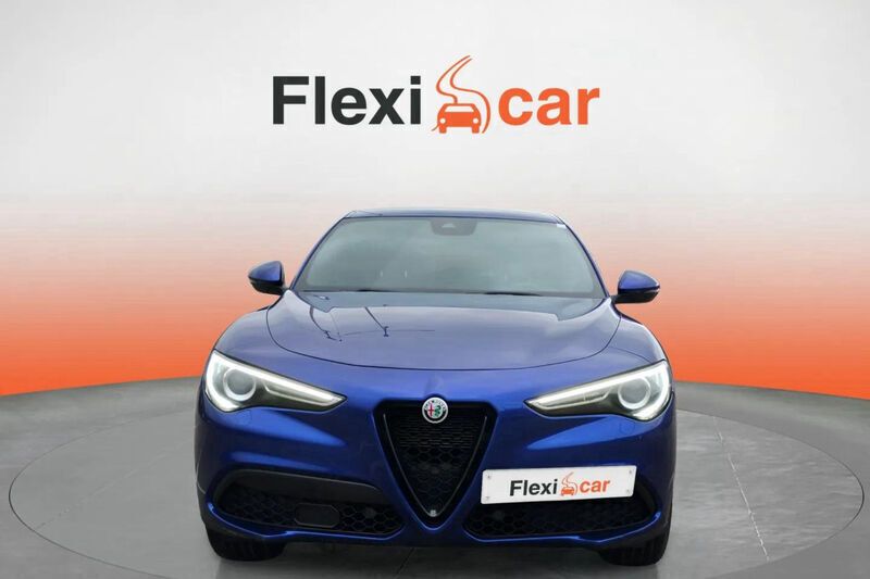 Usado Alfa Romeo Stelvio Sprint 200 CV (147 kW) 2022 Azul SUV