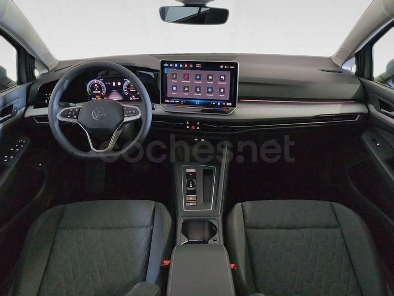 Usado VW Golf VIII Match 204 CV (150 kW) 2025 Gris / plata Berlina