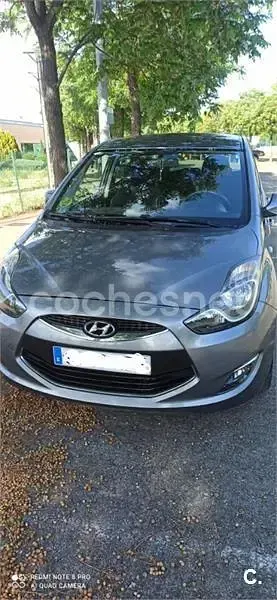 Usado Hyundai ix20 Comfort 77 CV (56 kW) 2011 Gris / plata Utilitario