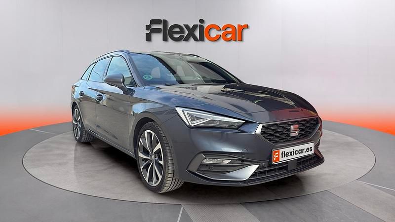 Usado Seat Leon FR 150 CV (110 kW) 2025 Azul Familiar