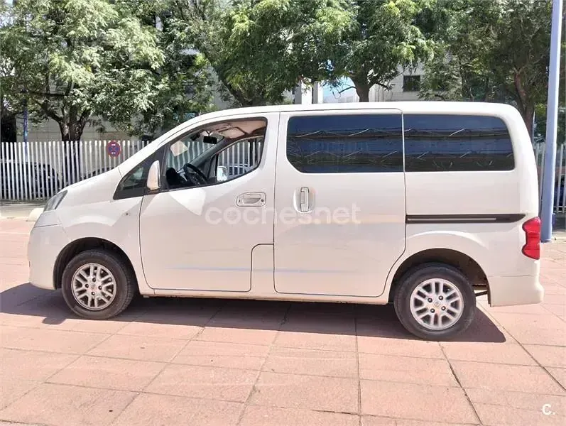 Usado Nissan Evalia 110 CV (80 kW) 2016 Blanco Monovolumen