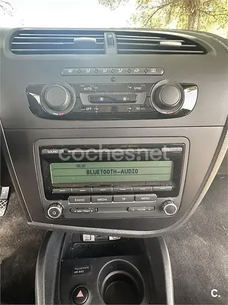 Usado Seat Leon Copa 105 CV (77 kW) 2012 Blanco Berlina