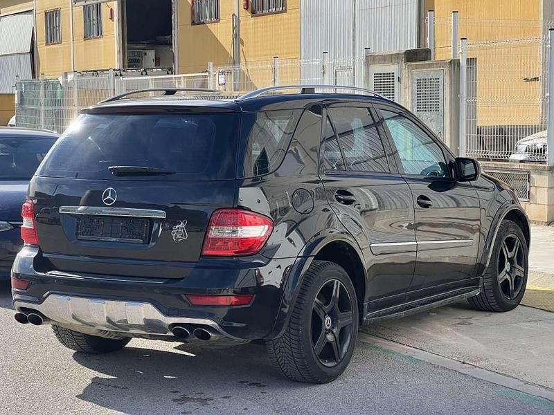 Usado Mercedes ML63 AMG AMG 510 CV (375 kW) 2010 Negro SUV