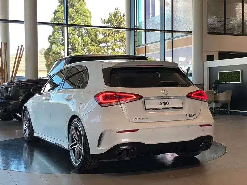 Usado Mercedes A45 AMG 421 CV (309 kW) 2021 Blanco Berlina