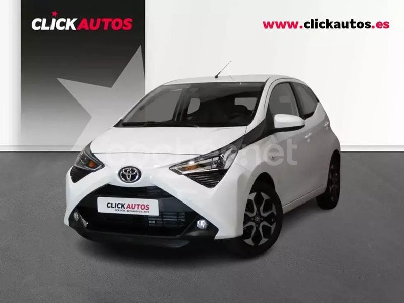 Blanco Usado 2022 Toyota Aygo X-play Utilitario | 10.950 € (Buen precio) - Imagen 1/4