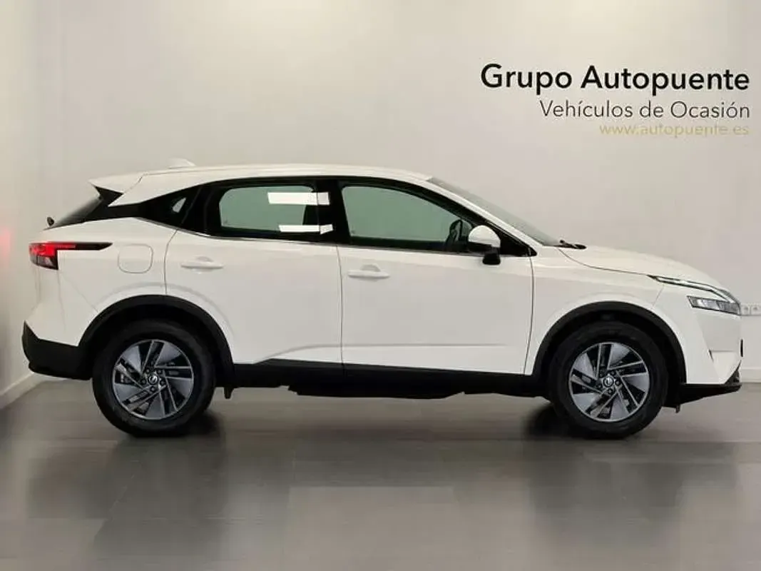 Usado Nissan Qashqai Acenta 150 CV (110 kW) 2022 Blanco SUV