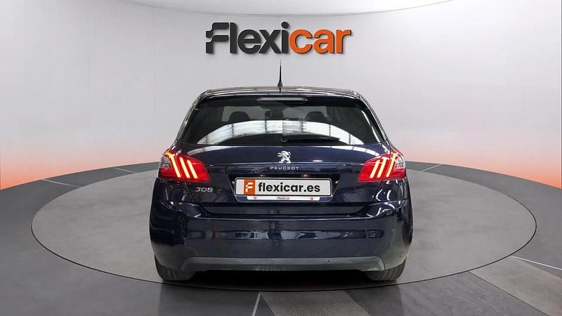 Usado Peugeot 308 Style 131 CV (96 kW) 2020 Azul Berlina